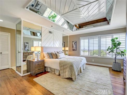 1 Saint Tropez , Newport Beach, CA
