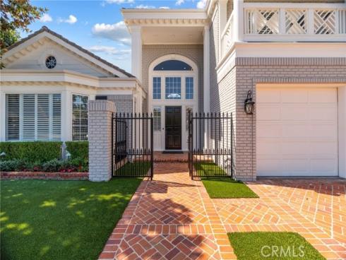 3 Barrenger Court , Newport Beach, CA