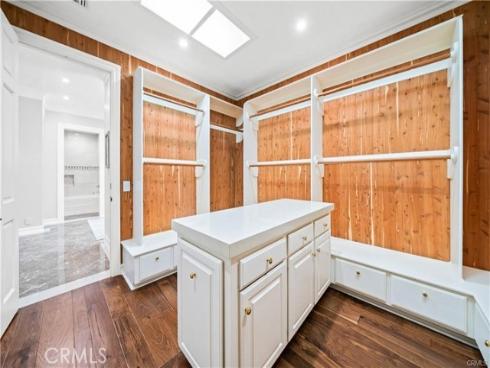 3 Barrenger Court , Newport Beach, CA