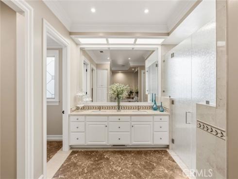 3 Barrenger Court , Newport Beach, CA