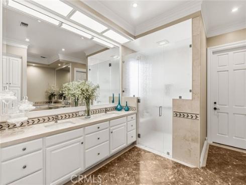 3 Barrenger Court , Newport Beach, CA