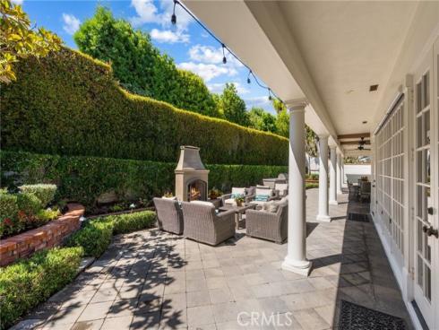 3 Barrenger Court , Newport Beach, CA