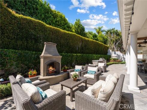 3 Barrenger Court , Newport Beach, CA