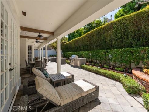 3 Barrenger Court , Newport Beach, CA