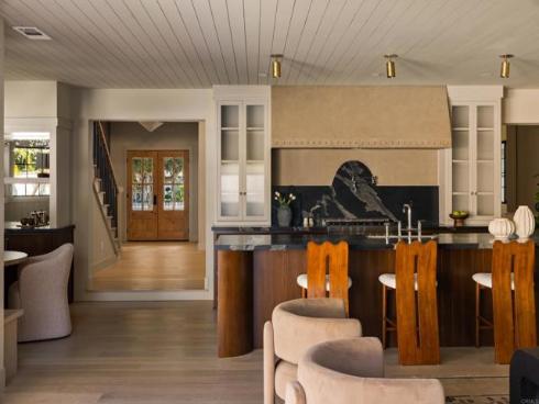 1812 Highland Dr , Newport Beach, CA