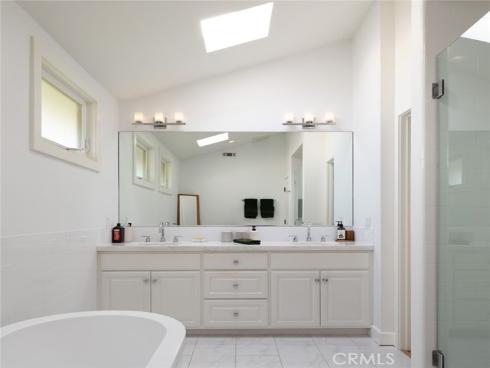 2056 Port Weybridge Place, Newport Beach, CA