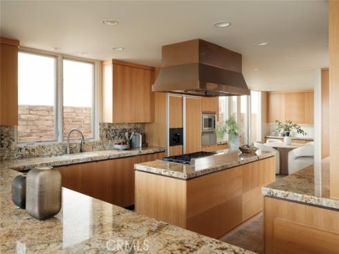 12 Harbor Island , Newport Beach, CA