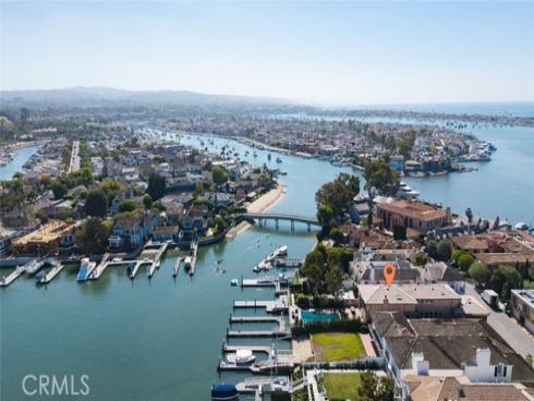 12 Harbor Island , Newport Beach, CA