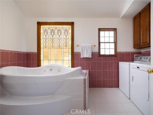 1444 W Bay , Newport Beach, CA