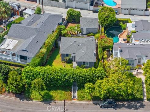 421  Catalina  , Newport Beach, CA