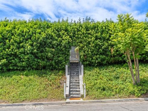 421  Catalina  , Newport Beach, CA