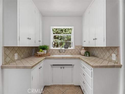 421  Catalina  , Newport Beach, CA