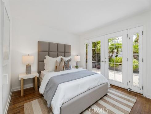 421  Catalina  , Newport Beach, CA
