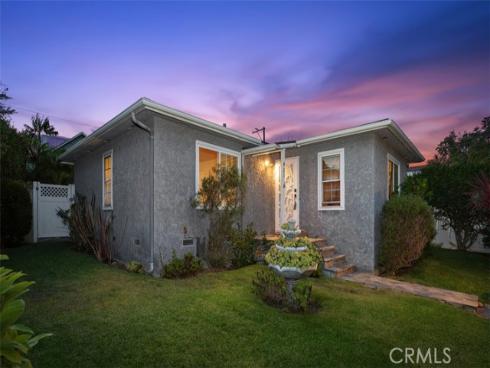 421  Catalina  , Newport Beach, CA