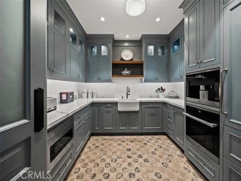 7 Oakmont Lane, Newport Beach, CA