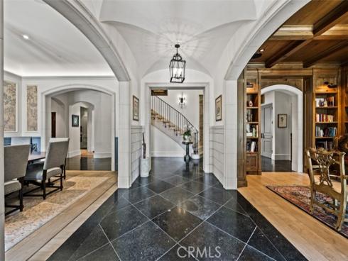 7 Oakmont Lane, Newport Beach, CA