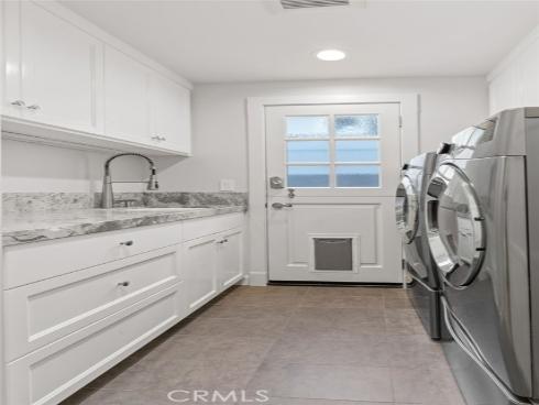 118  Sapphire  , Newport Beach, CA