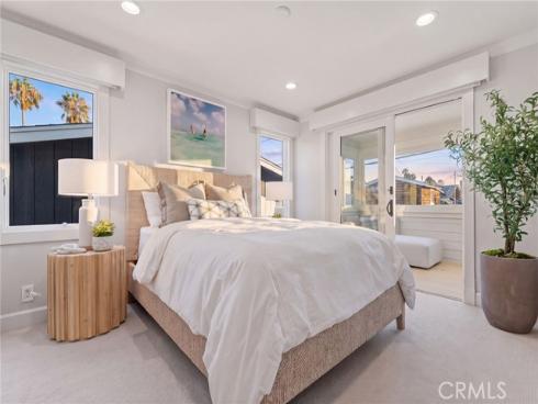 118  Sapphire  , Newport Beach, CA