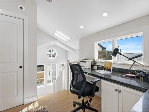 118  Sapphire  , Newport Beach, CA