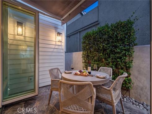 118  Sapphire  , Newport Beach, CA