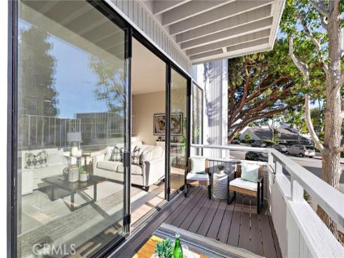 14 Robon Court, Newport Beach, CA