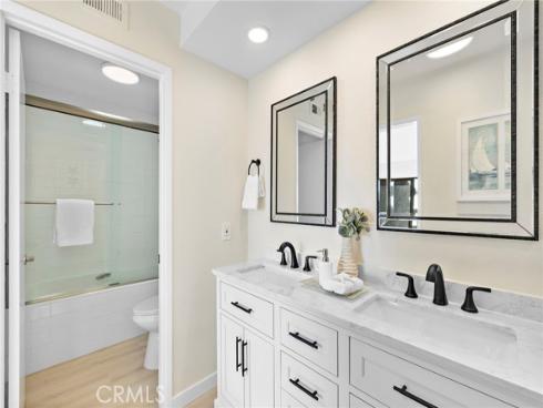 14 Robon Court, Newport Beach, CA