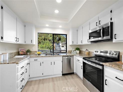 14 Robon Court, Newport Beach, CA