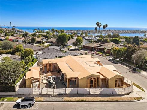 1900  Altura   Drive, Newport Beach, CA