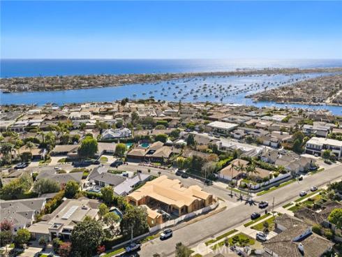 1900  Altura   Drive, Newport Beach, CA