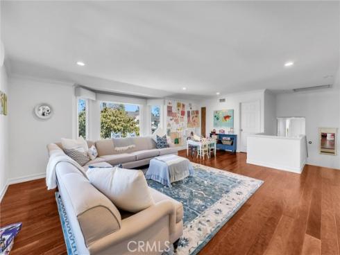 1915  Leeward  , Newport Beach, CA