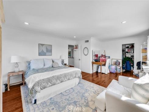 1915  Leeward  , Newport Beach, CA