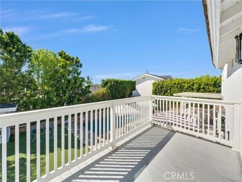 1915  Leeward  , Newport Beach, CA