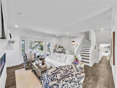 1915  Leeward  , Newport Beach, CA