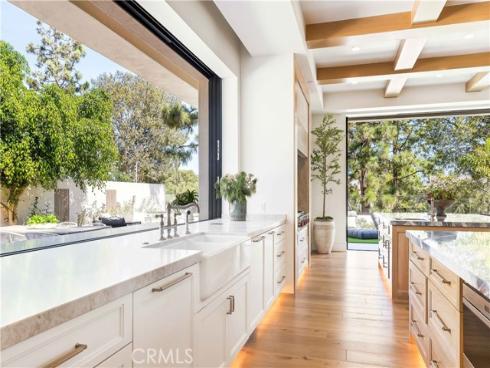 6 Pinehurst Ln , Newport Beach, CA