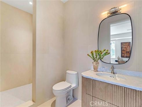 6 Pinehurst Ln , Newport Beach, CA