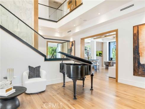 6 Pinehurst Ln , Newport Beach, CA