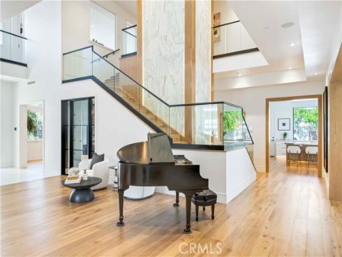 6 Pinehurst Ln , Newport Beach, CA