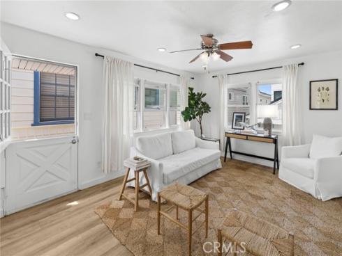 121 Marine Avenue, Newport Beach, CA