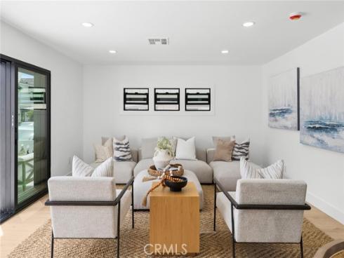 121 Marine Avenue, Newport Beach, CA