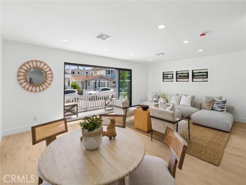 121 Marine Avenue, Newport Beach, CA