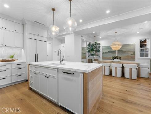 327 Amethyst , Newport Beach, CA