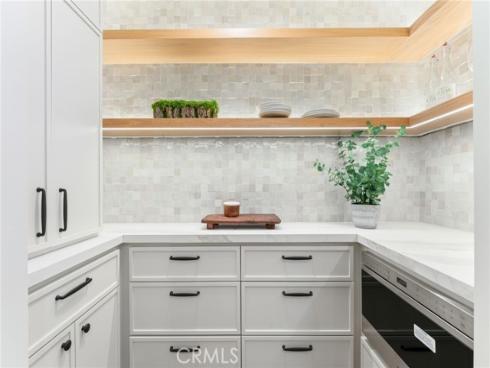 327 Amethyst , Newport Beach, CA