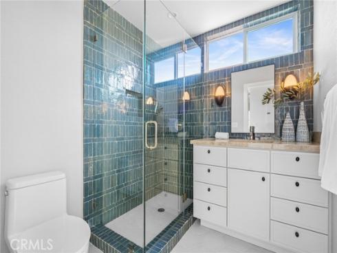 327 Amethyst , Newport Beach, CA