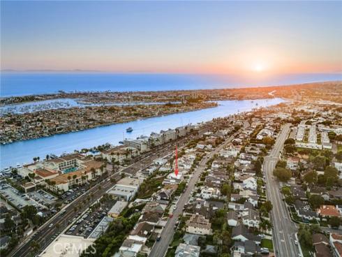 1021  Kings   Road, Newport Beach, CA