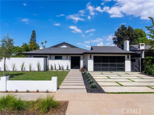 2436 Holiday , Newport Beach, CA