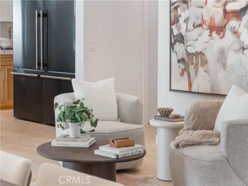 2436 Holiday , Newport Beach, CA
