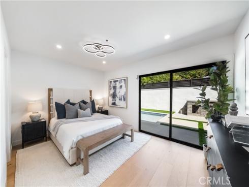 2436 Holiday , Newport Beach, CA
