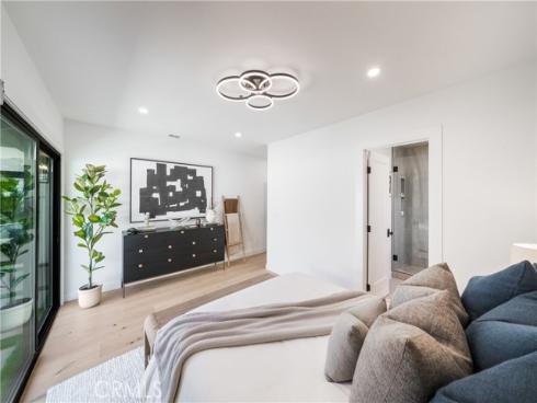 2436 Holiday , Newport Beach, CA