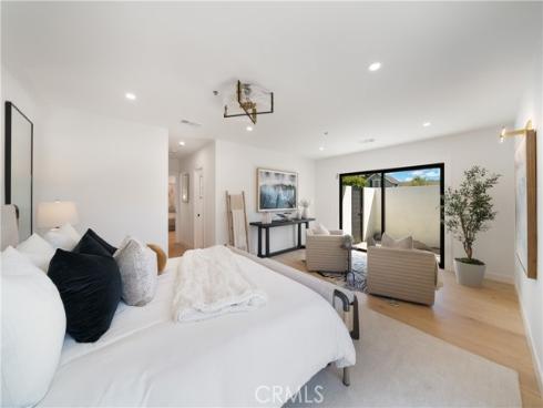 2436 Holiday , Newport Beach, CA