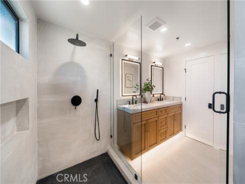 2436 Holiday , Newport Beach, CA